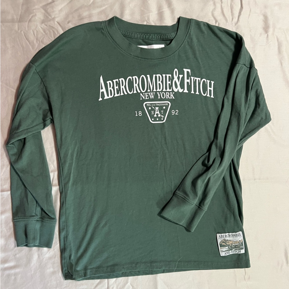 A&F Girls LS logo t-shirt. GUC. Sz 7/8.